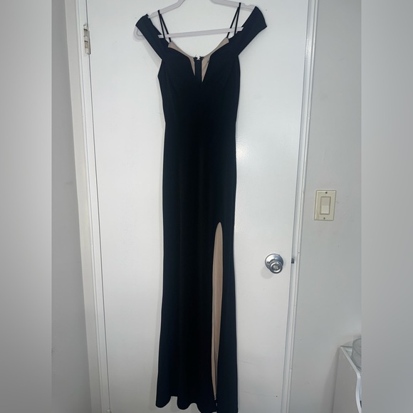 City Studio Juniors\' Off-The-Shoulder Gown